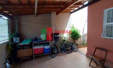 Casa com 4 quartos à venda na Ângelo Bravi, 86, João XXIII, Vinhedo, 105 m2 por R$ 690.000