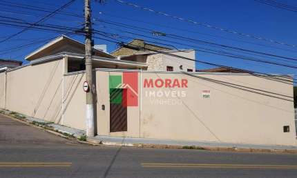 Casa com 3 quartos à venda na Magalhães, 111, Centro, Vinhedo, 305 m2 por R$ 1.050.000