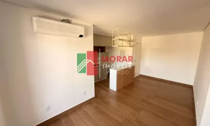 Apartamento com 2 quartos para alugar na Ângelo Ormeneze, 198, Pinheirinho, Vinhedo, 61 m2 por R$ 4.000