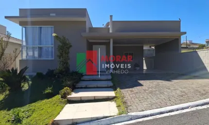 Casa em condomínio fechado com 3 quartos para alugar na Terezinha de Jesus Ferragut Gallo, 95, Pinheirinho, Vinhedo, 207 m2 por R$ 8.000
