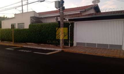 Casa com 3 quartos à venda na Vila Cardia, Bauru 