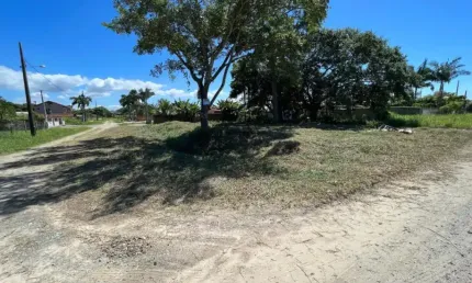 Terreno à venda no Salinas, Balneário Barra do Sul 