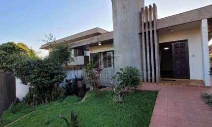 Casa com 3 quartos à venda na Rua Cassiano Ricardo, 198, Petrópolis, Londrina