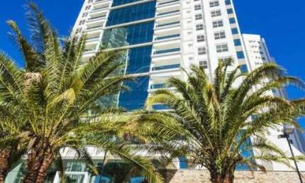 Apartamento de alto padrao a venda na Gleba Fazenda Palhano, Londrina