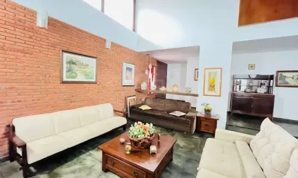 Sobrado comercial a venda e locacao no bairro Quebec em Londrina com piscina