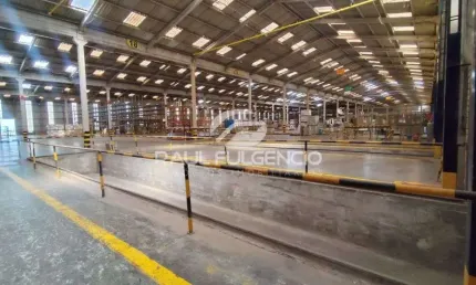 Galpao Industrial para Locacao em Londrina com 12 docas.