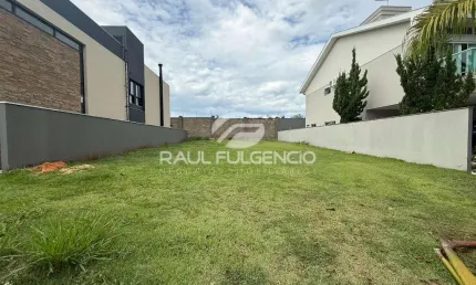 Oportunidade unica: Terreno a venda em condominio no Conj Res Vivendas do Arvoredo, Londrina