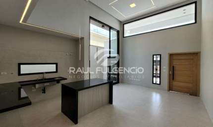 Casa com 3 quartos para alugar na Rua Edu Chaves, 112, Dom Pedro, Londrina