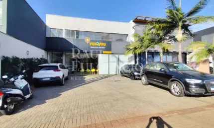 Sala comercial em sobre loja na Gleba Palhano para locacao