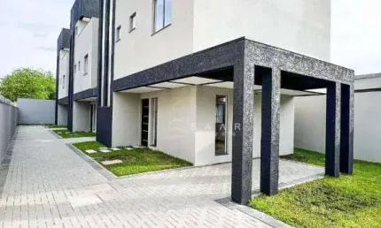 Sobrado com 3 dormitórios à venda, 138 m² por R$ 597.000,00 - Uberaba - Curitiba/PR
