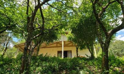 20.000m2 de pura natureza -  casa rustica, lago, casa de ferramentas,