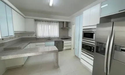 Sobrado cond. fechado com 05 suites em indaiatuba sp