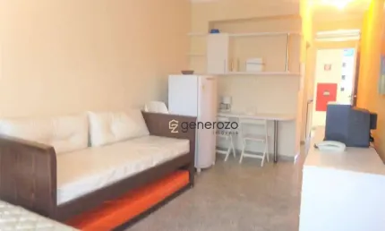 Apartamento a venda na praia de Pitangueiras, a 01 quadra da praia, com garagem e lazer