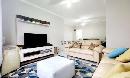 Apartamento a venda na praia de Pitangueiras- Guarujá, 02 dormitórios com 01 vaga de garagem