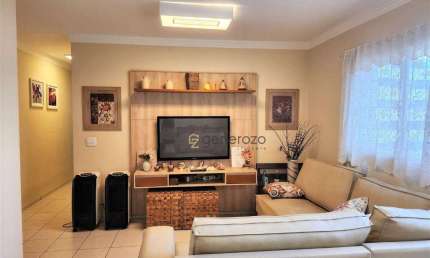 Apartamento para venda em Pitangueiras, 02 dormitórios, sacada e 01 vaga de garagem