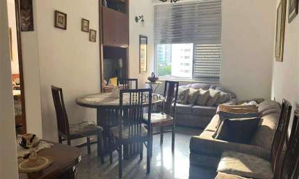 Apartamento para venda na praia de Pitangueiras, na quadra da praia, 01 dormitório, com 01 vaga de garagem