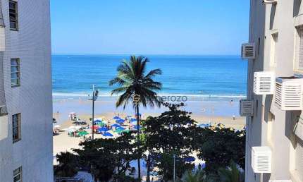 Apartamento para venda na praia de Pitangueiras, frente ao mar, 03 dormitórios, com sacada e 01 vaga de garagem