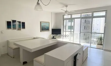 Apartamento para venda na praia das Pitangueiras, 03 dormitórios, com sacada e vista para o mar