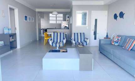 Apartamento na praia de Pitangueiras, frente à praia, 03 dormitórios, 01 vaga