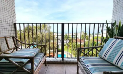 Apartamento a venda na praia do tombo, 02 doritórios, com vista para o mar, 01 vaga de garagem, e lazer no prédio