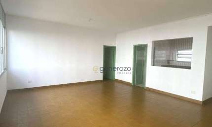 Apartamento para venda na praia das Pitangueiras, 02 dormitórios, 01 vaga de garagem, a 01 quadra da praia
