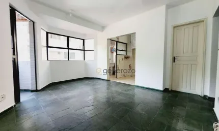 Apartamento a venda na praia das Astúrias, 02 dormitórios, 01 vaga de garagem, lazer no prédio