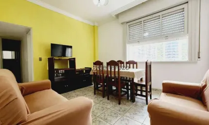 Apartamento a venda na praia das pitangueiras, 02 dormitórios, na quadra da praia, região central