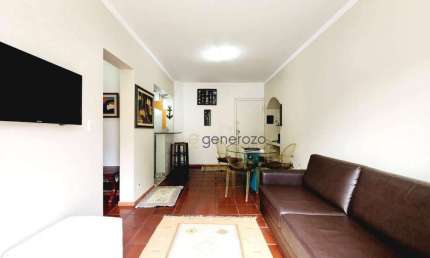 Apartamento á venda na praia do Tombo, com 01 dormitório. 01 vaga de garagem e próximo a praia.