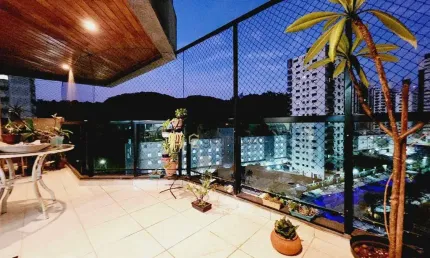 Apartamento a venda na praia das Astúrias, 02 dormitórios, com 01 vaga de garagem e lazer no prédio