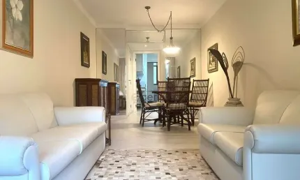 Apartamento á venda na praia das pitangueiras, 02 dormitórios, 02 vagas de garagem