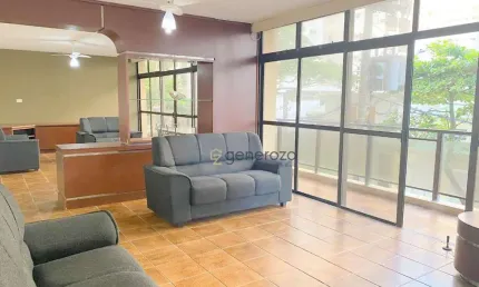 Apartamento á venda na praia das Pitangueiras, 03 dormitórios, 01 vaga de garagem. frente a praia.