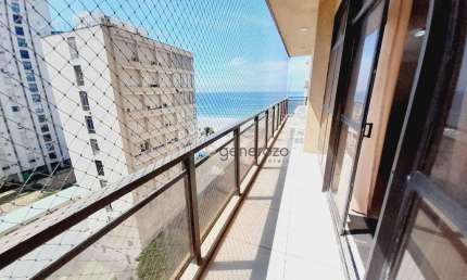 Apartamento á venda na praia das Pitangueiras, 03 suítes, 01 vaga de garagem.