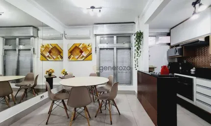 Apartamento a venda na praia das pitangueiras, 02 dormitórios, 01 vaga de gaargem, 02 quadras da praia