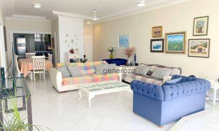 Apartamento frente à praia das Pitangueiras, 03 suítes, 01 vaga