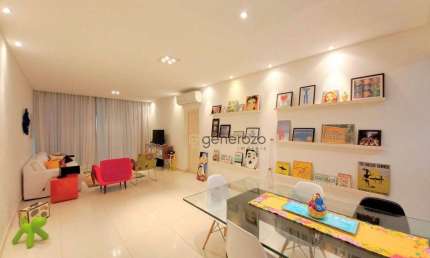 Apartamento frente mar com 3 dormitórios por R$ 1.300.000 - Pitangueiras - Guarujá/SP