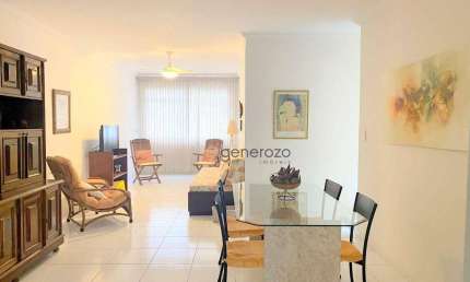 Apartamento à venda na praia das Pitangueiras, 03 dormitórios, 01 vaga de garagem