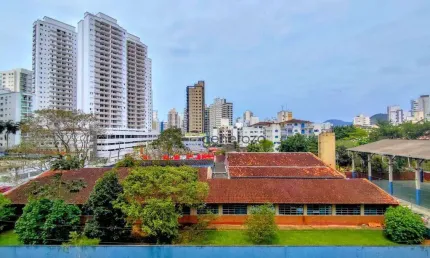 Apartamento à venda na praia das Astúrias, 02 Quartos, 01 vaga