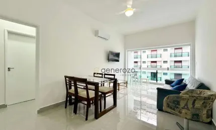 Apartamento na praia das Pitangueiras, 02 dormitórios, vista para o mar, quadra da praia