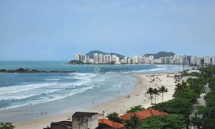 Apartamento a venda na praia das pitangueiras, frente ao mar, 02 dormitórios, garagem e lazer