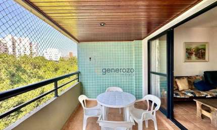 Apartamento a venda na praia das Pitangueiras, 03 dormitórios, 02 vagas de garagem e lazer no prédio