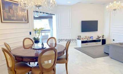 Cobertura triplex na praia das Pitangueiras, 03 suítes, 02 vagas, vista ao mar