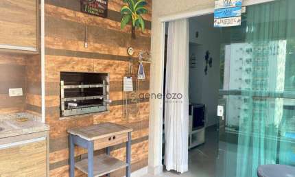 Apartamento na praia das Pitangueiras, 02 dormitórios, 02 vagas, varanda gourmet, lazer