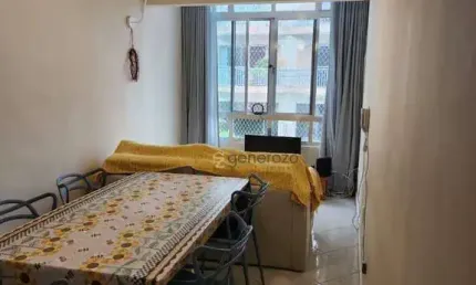 Apartamento na praia das Pitangueiras, 03 dormitórios, 01 vaga