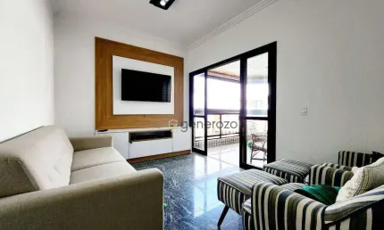 Apartamento a venda na praia da Enseada, 03 dormitórios, 01 vaga de garagem e lazer no prédio