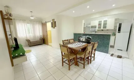 Apartamento na praia das Pitangueiras, 03 dormitórios, 02 vagas, lazer