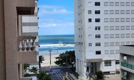 Apartamento a venda na praia das Pitangueiras, 03 dormitórios, 01 vaga de garagem, na quadra da praia