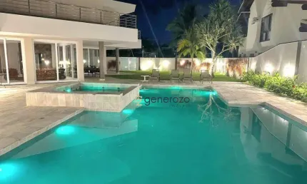 Casa a venda no condomínio acapulco, 06 dormitórios, lazer e garagem