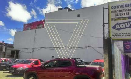 Imóvel Comercial com estacionamento e lojas já locadas à venda,  Centro, Francisco Morato - PR6716