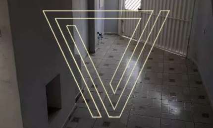 *EXCELENTE CASA DE ESQUINA À VENDA COM 122m² 2 DORMITÓRIOS (1 SUÍTE) 1 VAGA - VILA VIANELO JUNDIAÍ - CA8198