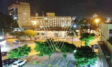 Sala comercial localizada no condomínio centro comercial Tebas com 57 m² muito bem distribuídos. - SL7768